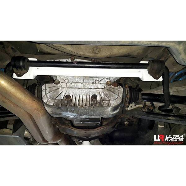 Barre inférieure arrière UR BMW Série 3 E46 M3 3.2 01-06
