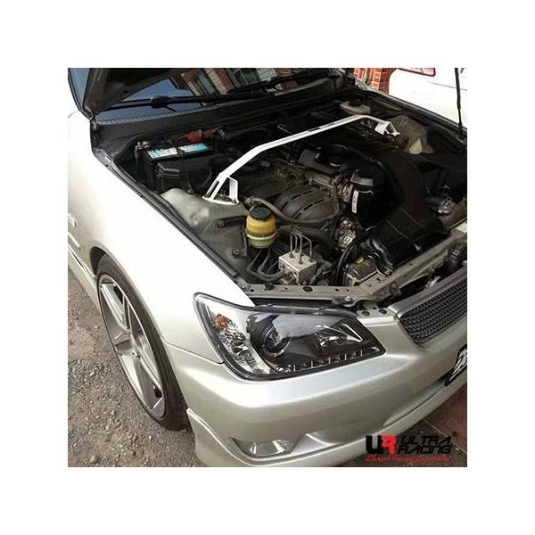 Barre compartiment moteur UR Lexus IS200 (6-cyl)
