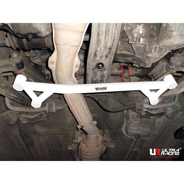 Barre inférieure avant UR Nissan Primera 95-02 P11