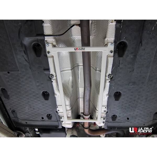 Barre inférieure milieu châssis UR Skoda Octavia/Yeti 04-13/VW Jetta 05-10