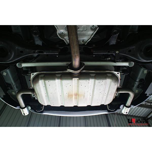 Barra inferior trasera UR Mazda 3 13+ / 6 12+