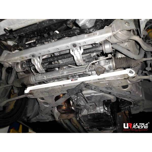 Lower bar before UR BMW Series 3 E92 06+ 3.5